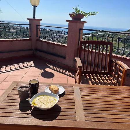 Casa Storica Di Alma Con Fantastica Vista Mare Apartment *