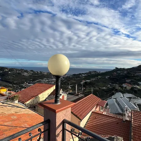 Casa Storica Di Alma Con Fantastica Vista Mare * San Remo
