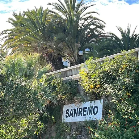 Casa Storica Di Alma Con Fantastica Vista Mare Apartment *