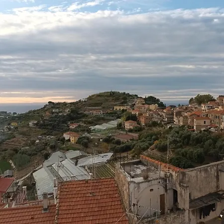 Casa Storica Di Alma Con Fantastica Vista Mare Apartment