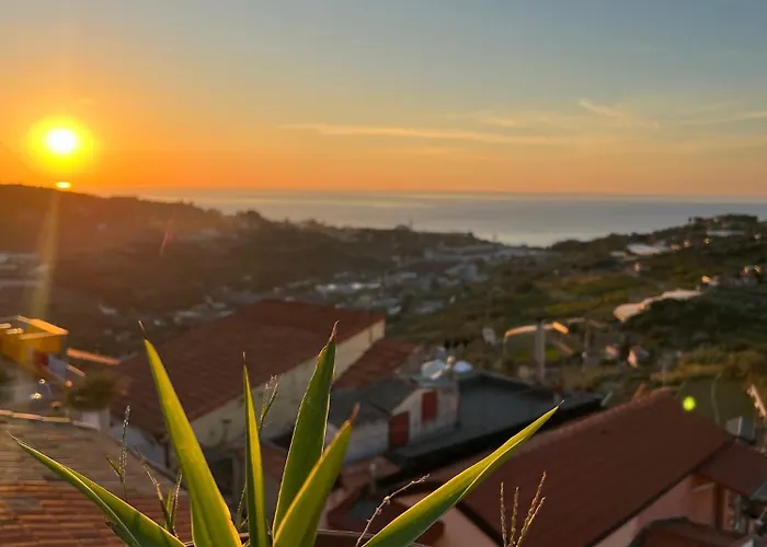 Casa Storica Di Alma Con Fantastica Vista Mare Apartment