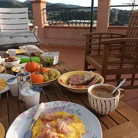Casa Storica Di Alma Con Fantastica Vista Mare * Σαν Ρέμο