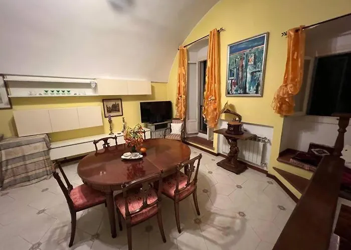 Appartamento Casa Storica Di Alma Con Fantastica Vista Mare