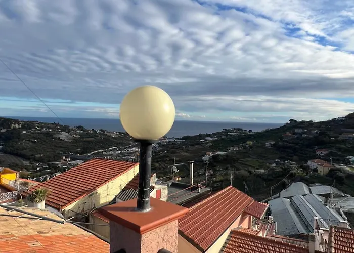 Casa Storica Di Alma Con Fantastica Vista Mare * Sanremo